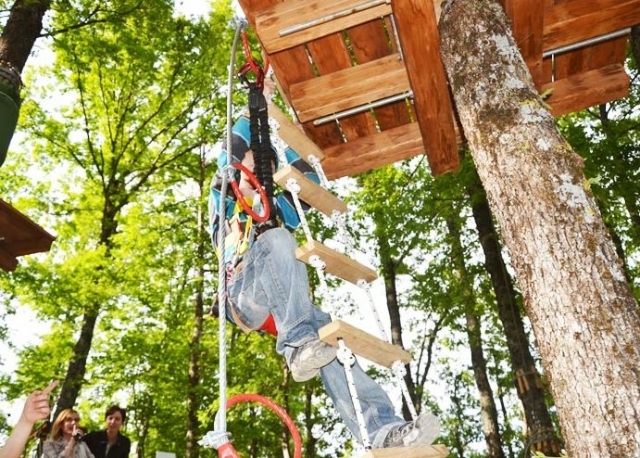  Lianas, escaleras, puentes tibetanos y tiroleses